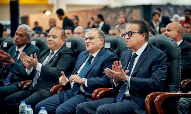 رئيس هيئة الدواء يشارك في افتتاح فعاليات مؤتمر ومعرض مصر للصحة «إيجي هيلث»
