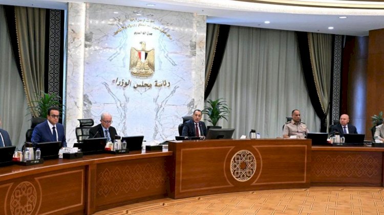 رئيس الوزراء يترأس الاجتماع الأسبوعي للحكومة