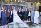 محافظ الفيوم يلبي دعوة أحد العاملين بالمحافظة لحضور زفاف ابنه