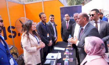 وزير العمل يسلم شهادات لخريجي منح التدريب المهني.. ويفتتح ملتقى توظيف بمعهد "دون بوسكو"