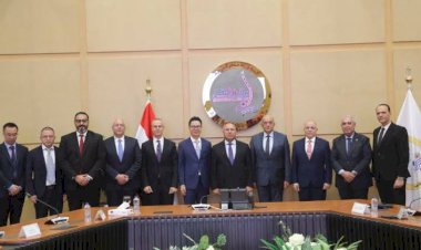 وزير النقل يشهد توقيع مذكرة تفاهم لإنشاء محطة الإسكندرية للصب الجاف غير النظيف بميناء المكس