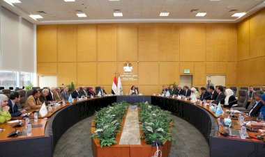 وزيرة الإسكان تتابع موقف مشروعات مياه الشرب والصرف الصحي بمحافظة الدقهلية ومدينة المنصورة الجديدة