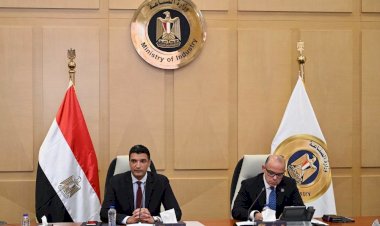 وزيرا الصناعة والاستثمار يبحثان مع منتجي الحديد ومصانع الدرفلة تحديات القطاع وسبل التغلب عليها