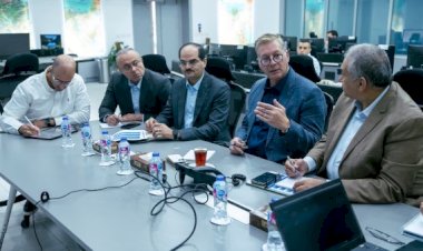 وزير البترول يتفقد مركز التحكم القومي للغاز الطبيعي