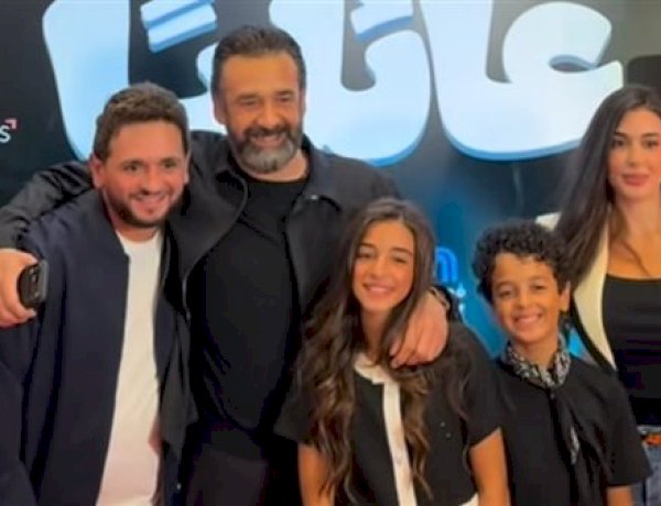 النجوم ونصهم الحلو فى العرض الخاص لفيلم «مطلوب عائليا» لـ كريم عبد العزيز