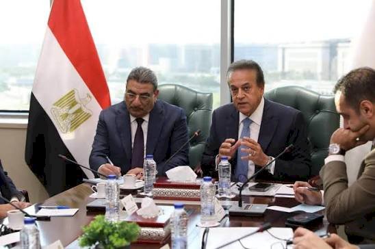 وزير الصحة يتابع الخطوات التنفيذية والتمويلية لإنشاء المدينتين الطبيتين بالعلمين والعاصمة الإدارية الجديدة