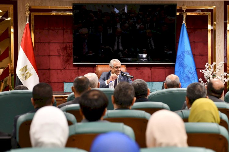 وزير الإنتاج الحربي: تعميق التصنيع المحلي وتوطين التكنولوجيا ركيزة أساسية لتأمين احتياجات الدولة