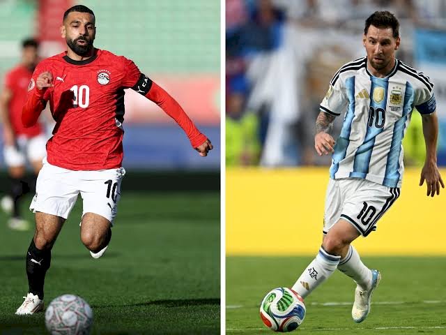 رقم استثنائى فى عالم كرة القدم يجمع محمد صلاح وميسى