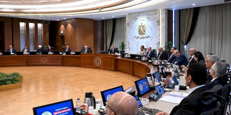 رئيس الوزراء يترأس الاجتماع الأسبوعي للحكومة