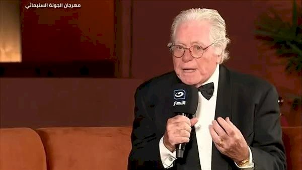 حسين فهمي يعلن عرض النسخة المرممة من «شيء من الخوف» في مهرجان القاهرة السينمائي