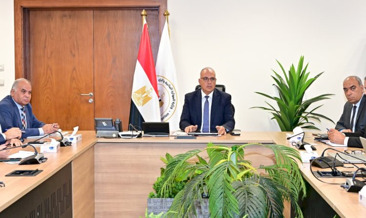 سويلم يوجه بالتوسع في التوأمة الرقمية للترع وتعزيز الإدارة الذكية لتوزيع المياه