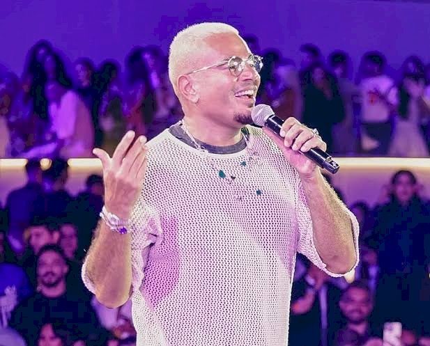 عمرو دياب يحيى حفلا غنائيا على هامش مهرجان الجونة