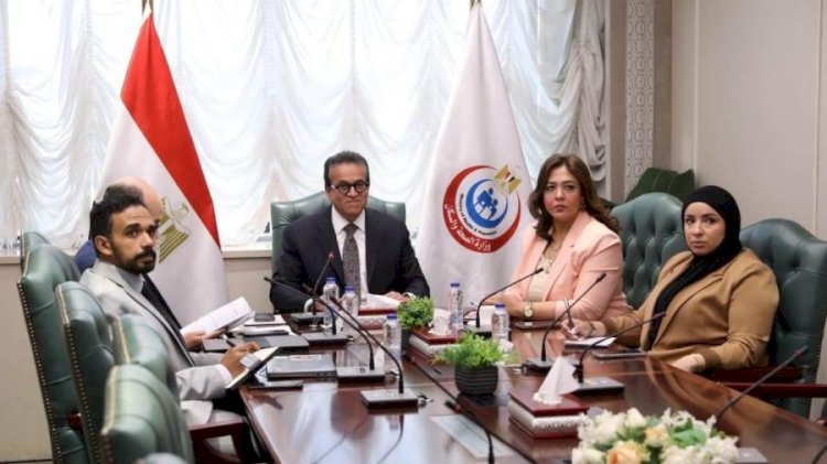 وزير الصحة يؤكد التزام مصر بالعمل مع كافة الأشقاء في الاتحاد الأفريقي لمواجهة «إيبولا»