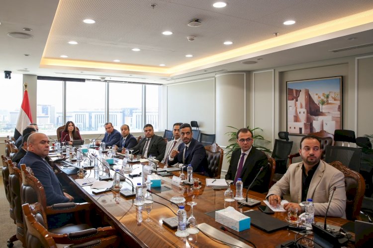 وزيرة الإسكان تستعرض الموقف التنفيذي لمشروعات الشراكة بين هيئة المجتمعات العمرانية الجديدة والقطاع الخاص