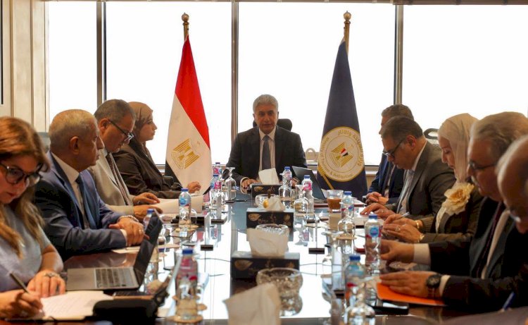 وزير السياحة والآثار يترأس اجتماع مجلس إدارة الصندوق لبحث تعزيز موارده ودعم تنمية القطاع